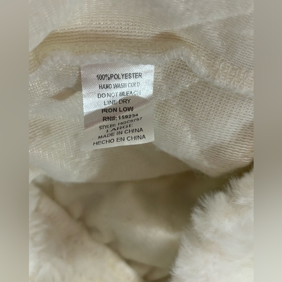 NWT Hot & Delicious White Quilted Faux Fur Drawstring Mini Skirt L - Picture 5 of 8